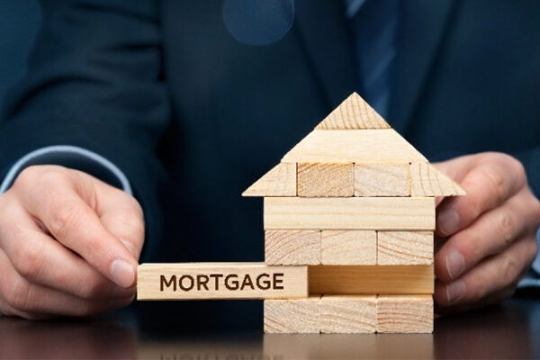 When Should I Contact a Mortgage Broker?