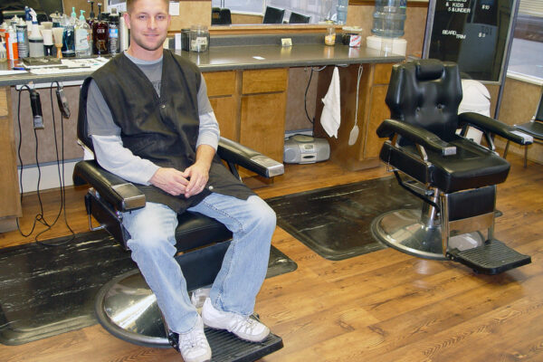 heritage haircuts a journey into traditional barber craftsmanship